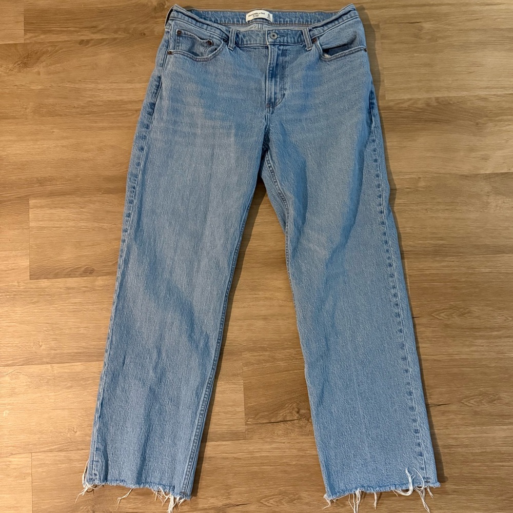 Abercrombie Curve Love Baggy Low Rise Jeans